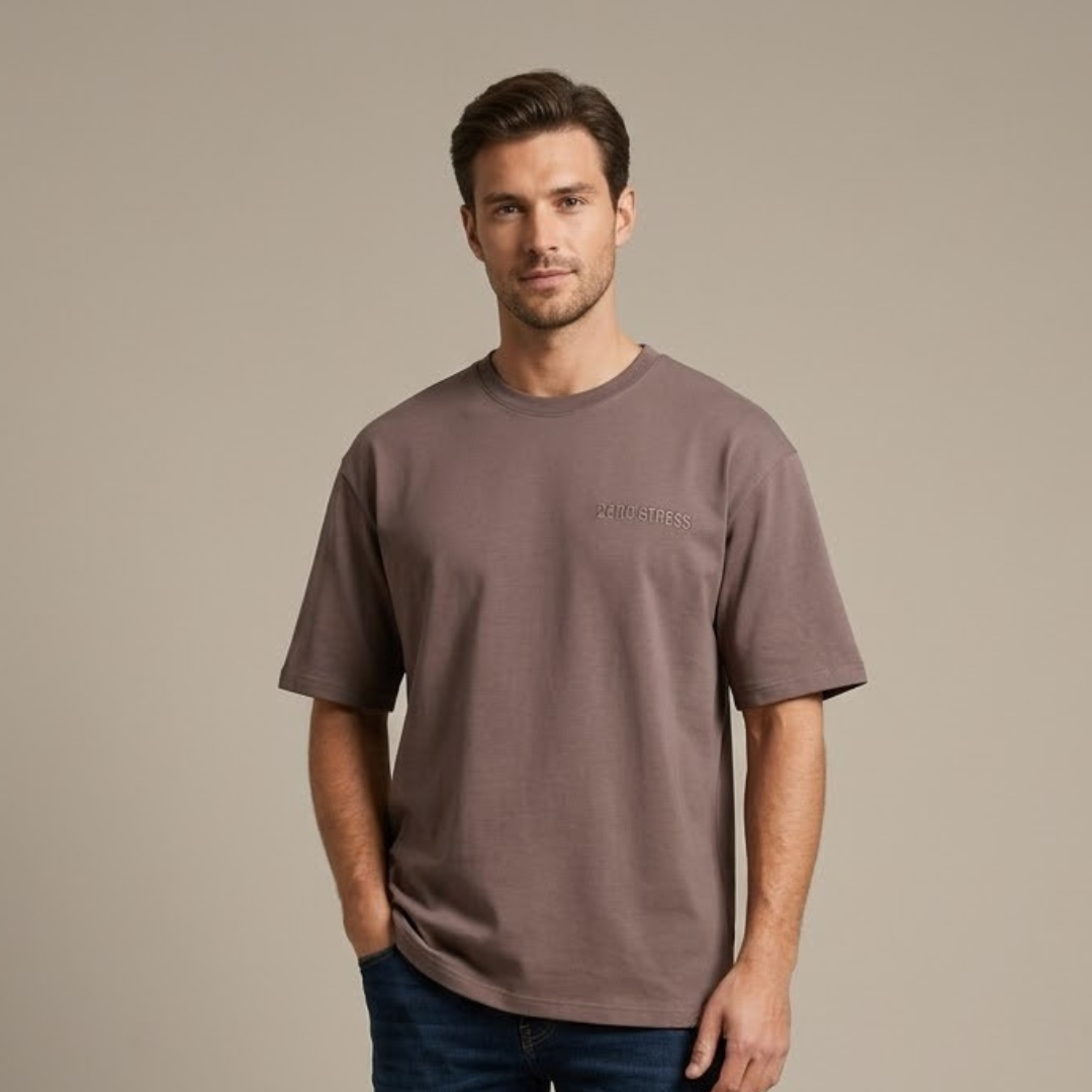 Taupe Shop Five T-shirt, Big Size, small tone-on-tone lettering on the chest, worn by a person