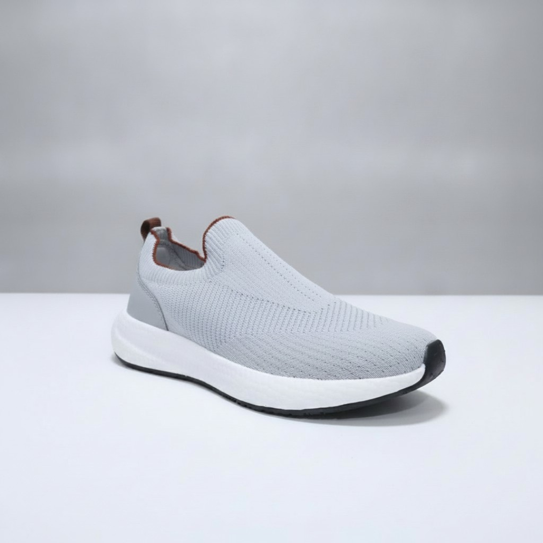 Men Shoes in light grey with a knitted upper, a brown collar trim and a white midsole